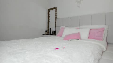 doll_oriana online show from November 26, 7:26 pm