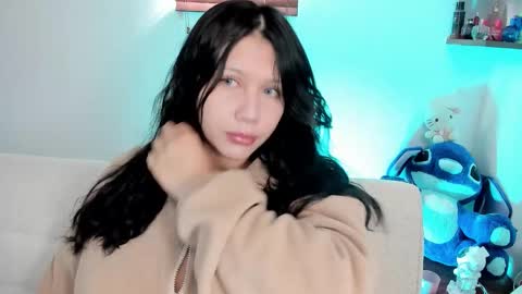 Snapshot of doll_snow chatting on October 12, 8:44 pm Antrtica online show from October 12, 8:44 pm
