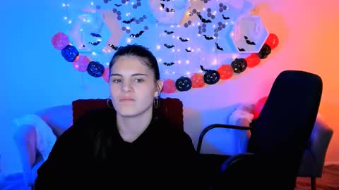 doll_vey online show from October 27, 8:14 pm