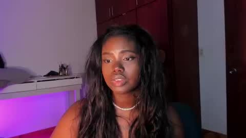 Snapshot of dolly_paige chatting on September 18, 11:14 pm emily -- online show from September 18, 11:14 pm