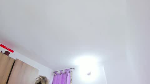 dolly walker online show from December 4, 9:59 pm