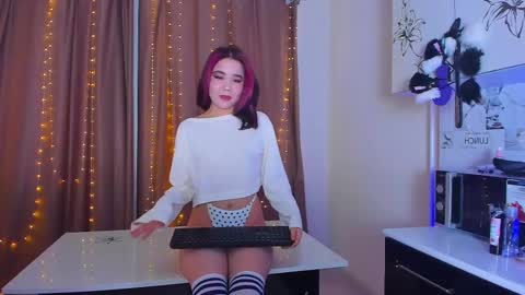 Snapshot of dollyiaa chatting on February 26, 8:06 am Dollya online show from February 26, 8:06 am