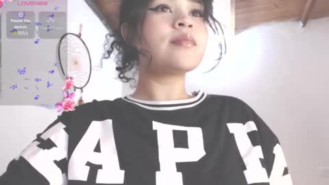 Snapshot of dollysweet666 chatting on September 30, 10:54 am dollysweet666 online show from September 30, 10:54 am
