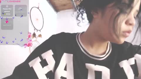 Snapshot of dollysweet666 chatting on September 25, 8:13 am dollysweet666 online show from September 25, 8:13 am
