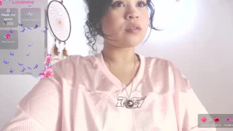 Snapshot of dollysweet666 chatting on September 15, 7:49 am dollysweet666 online show from September 15, 7:49 am