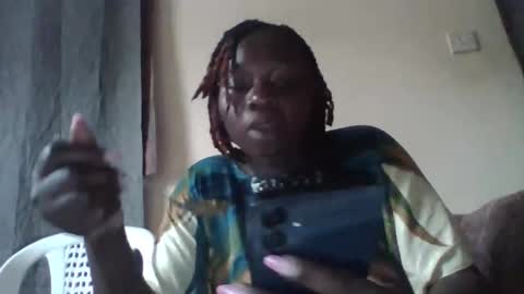 dollyvee online show from November 20, 2:51 pm