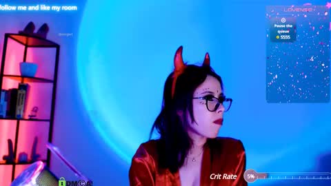Snapshot of domgiirl chatting on January 11, 2:41 am Mistress online show from January 11, 2:41 am