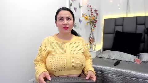 Snapshot of domina0 chatting on January 9, 11:36 am domi online show from January 9, 11:36 am