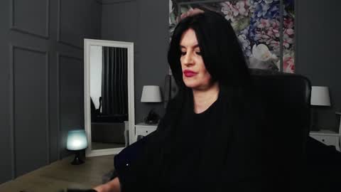 Snapshot of dommelisa chatting on February 7, 9:26 pm Dom Melisa online show from February 7, 9:26 pm