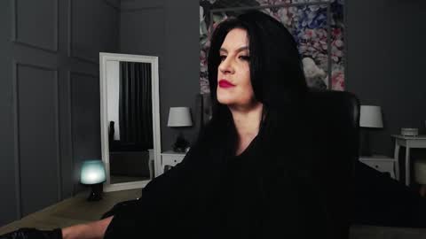 Snapshot of dommelisa chatting on March 6, 9:53 pm Dom Melisa online show from March 6, 9:53 pm
