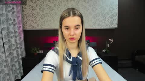 Donna On GMT2 Mon-Fri 3-9 AM online show from February 7, 1:04 am