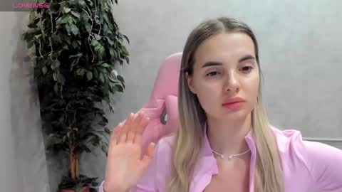 Donna On GMT2 Mon-Fri 3-9 AM online show from February 26, 12:09 am