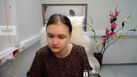 Sia online show from June 28, 6:20 am