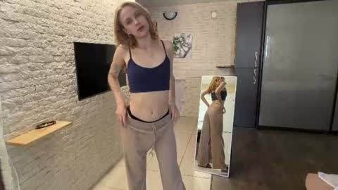 Flexi  online show from July 25, 5:25 am