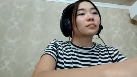 Snapshot of dorothygreene chatting on October 11, 12:08 pm YuKi online show from October 11, 12:08 pm