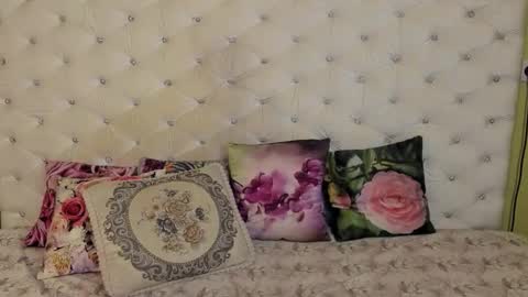 Snapshot of dorramay chatting on October 13, 7:38 pm Dorra online show from October 13, 7:38 pm