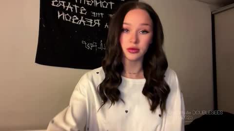 MOLLYYYY dont forget to give me a thumb up online show from November 18, 11:55 am