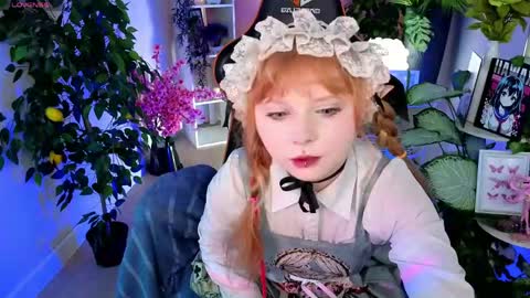 Draculaura online show from May 31, 11:16 am