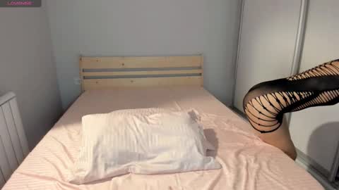 Airi online show from February 22, 3:53 pm