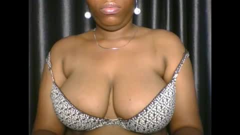 dramadoll_ online show from October 31, 12:45 am