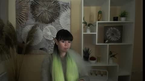Snapshot of dream_caster_ chatting on October 5, 12:32 pm dream caster online show from October 5, 12:32 pm