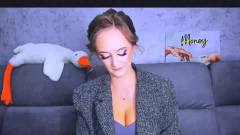 dreamesoul online show from February 8, 9:03 am