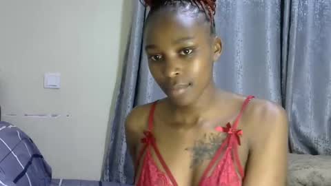 dreamy_queen online show from April 16, 6:07 pm