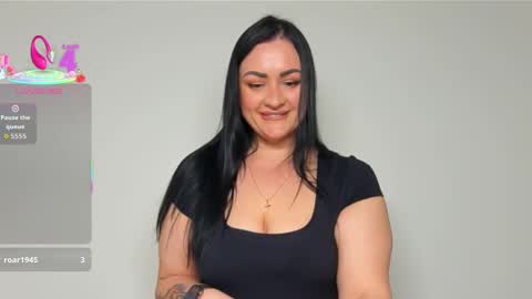 dreamyhousewife1 online show from March 25, 12:16 am