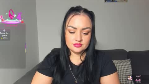 dreamyhousewife1 online show from November 18, 4:41 pm