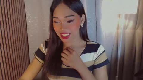 Dreyana online show from July 27, 4:04 pm