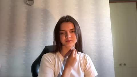 Anna online show from July 10, 11:32 am