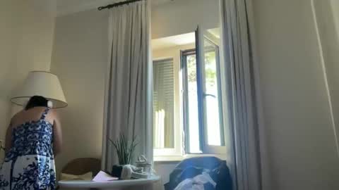Snapshot of drresa chatting on October 6, 8:31 am Dr. Resa online show from October 6, 8:31 am