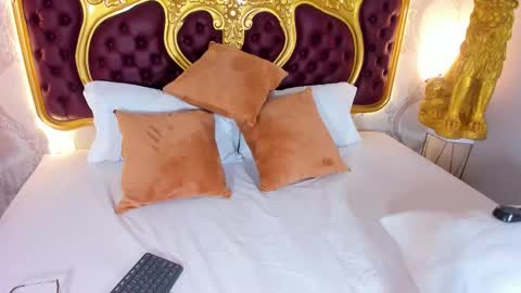 Lucy online show from October 21, 10:47 pm