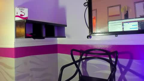 Dulce  online show from November 14, 3:01 pm