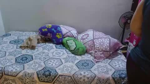 Snapshot of dulce_mmaria chatting on March 6, 11:58 am dulce online show from March 6, 11:58 am