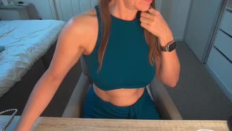 Ambertje040 online show from November 17, 8:26 am