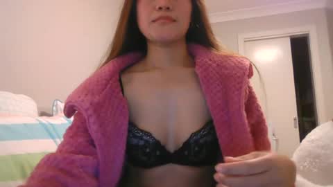 dylene1986 online show from July 5, 10:43 am