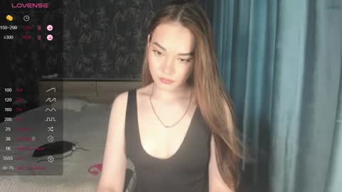 Emily online show from July 25, 10:00 am