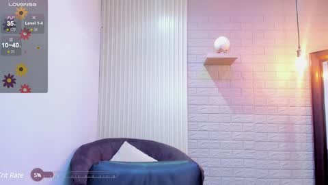 Snapshot of ebbafernandez1_ chatting on January 31, 10:10 pm online show from January 31, 10:10 pm