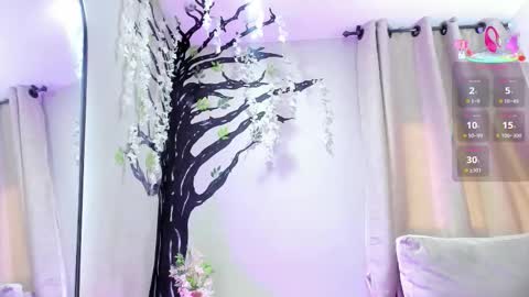 Snapshot of ebbafernandez1_ chatting on October 11, 12:41 pm online show from October 11, 12:41 pm