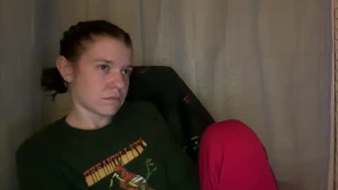 Snapshot of ebony8ivory chatting on February 3, 1:19 am americnbarbie online show from February 3, 1:19 am