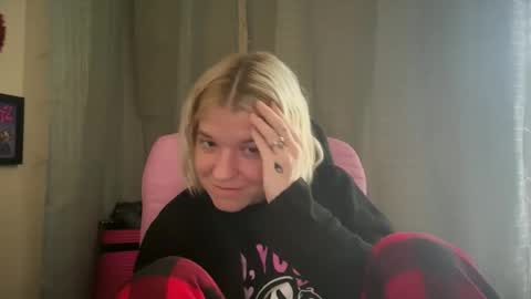 americnbarbie online show from January 17, 5:31 pm