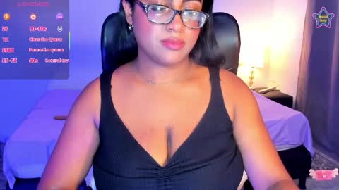 ebony__queen2 online show from May 14, 9:20 pm