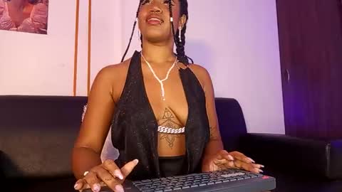 ebony_af online show from March 8, 8:18 am