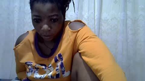 ebony_candy1998 online show from July 16, 3:11 am