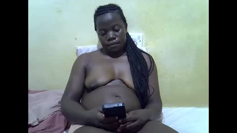 ebony_cutiee online show from May 27, 9:12 pm