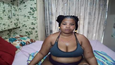 ebony_lovex0x online show from July 29, 6:35 am