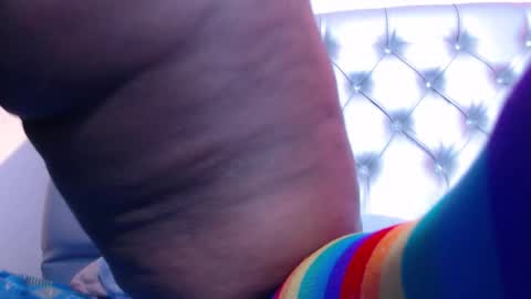 Snapshot of ebony_neighbormoans chatting on September 27, 4:30 am LINA online show from September 27, 4:30 am