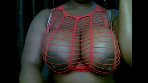Snapshot of ebony_plumx12 chatting on October 14, 8:06 am Prisy online show from October 14, 8:06 am