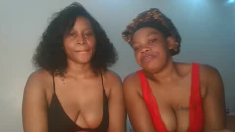 Ebony squiter online show from December 13, 8:15 pm